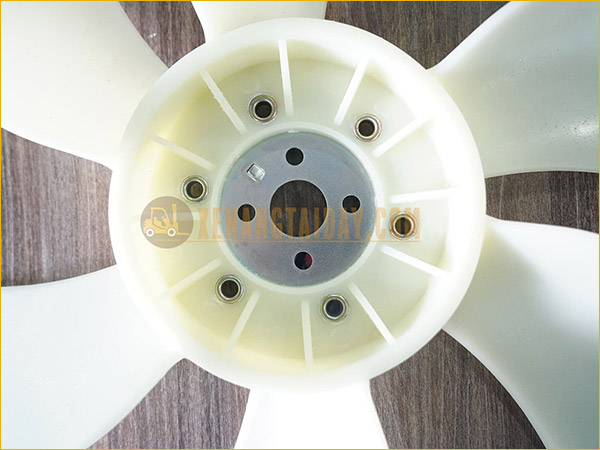 Cánh quạt tản nhiệt động cơ cho xe nâng TOYOTA