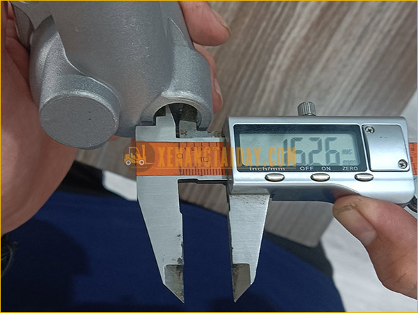 Co nước trên xe nâng dầu MGA-3.0T