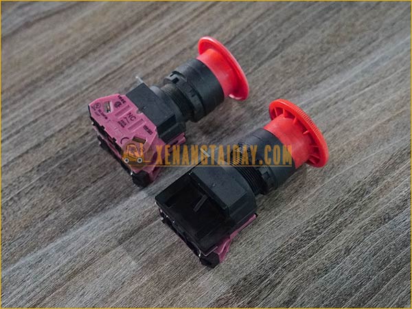 Công tắc khẩn cấp xe nâng điện