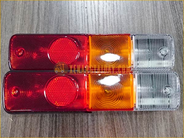 Đèn hậu xe nâng điện ngồi lái SHINKO đời -3