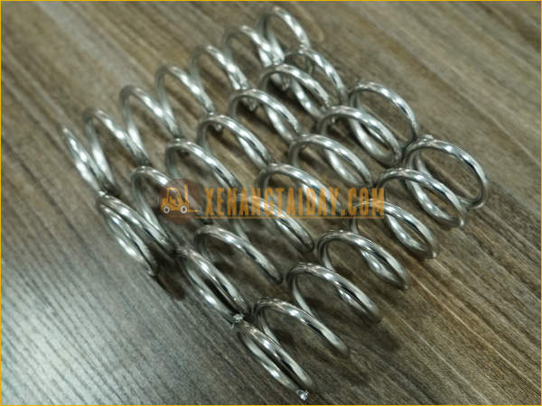 Lò xo cho cụm bơm thuỷ lực của xe nâng tay