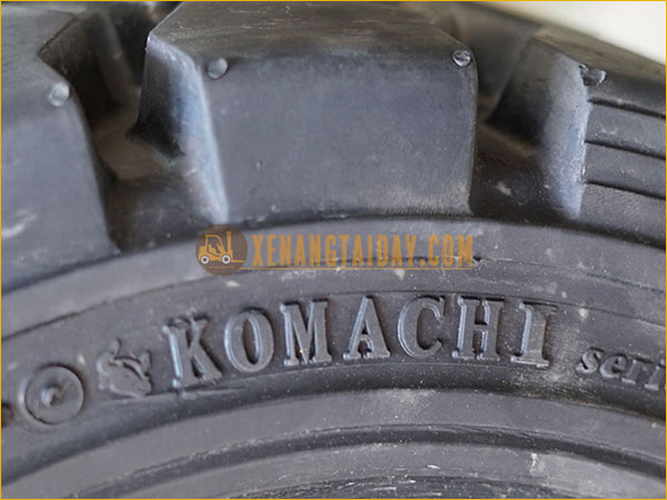 Lốp Đặc Xe Nâng KOMACHI 200/50-10 | Vỏ Xe Nâng Thái Lan Giá Rẻ