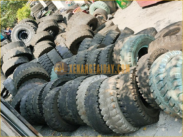 Bán Lốp Xe Nâng Cũ Giá Tốt - Lốp Xe Nâng Cũ Chính Hãng