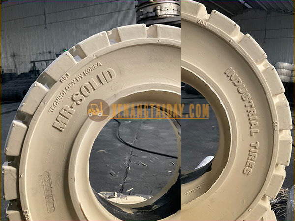 Lốp xe nâng MR.SOLID | Lốp đặc công nghệ Hàn Quốc