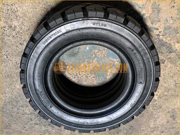 Lốp Xe Nâng, Xe Xúc Lật ADDO | Lốp Hơi Cao Cấp Ấn Độ