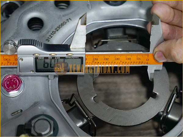 Mâm ép hiệu EXEDY model 31210-23060-71
