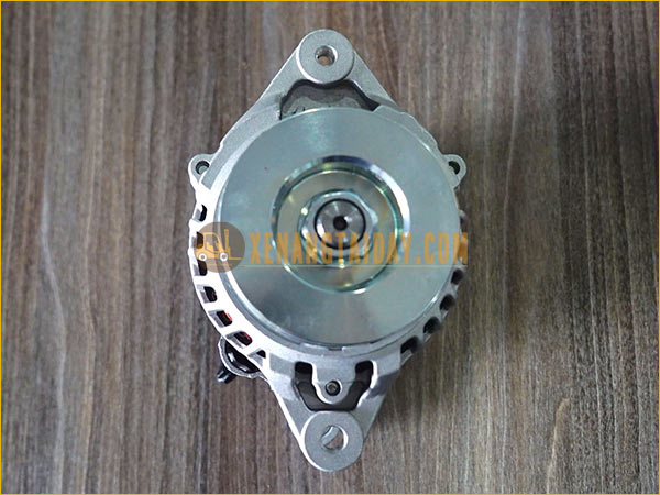 Máy phát (dynamo) cho xe nâng động cơ ISUZU 4JG2, C240