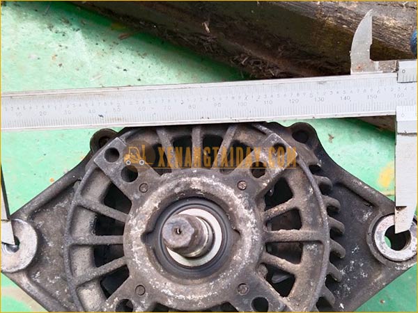 Máy phát (dynamo) cho xe nâng động cơ TOYOTA 1DZ-II