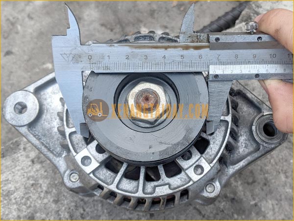 Máy phát (dynamo) cho xe nâng động cơ TOYOTA 1DZ-II