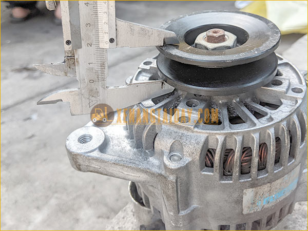 Máy phát (dynamo) cho xe nâng động cơ TOYOTA 1DZ-II