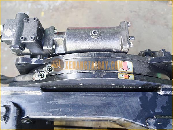 Phụ kiện Kẹp tròn Xe nâng