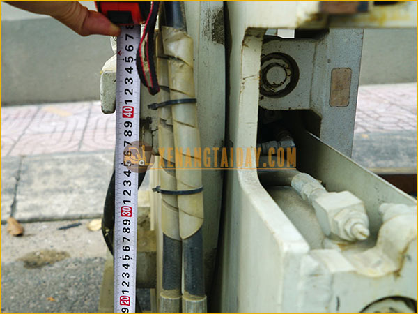 Phụ kiện Mâm xoay + Kẹp vuông Xe nâng
