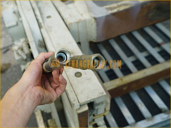 Phụ kiện Mâm xoay + Kẹp vuông Xe nâng
