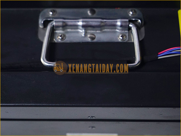 Pin lithium xe nâng tay điện 24V - 60Ah HOFFUM 8-LFP-60-EV-NOB