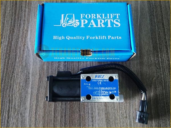 Van solenoid chuyển số 12V hiệu KBZ model TB01-G02-F12V-LS-D12-30