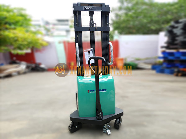 Xe nâng bán tự động Mitsulift SES20/20