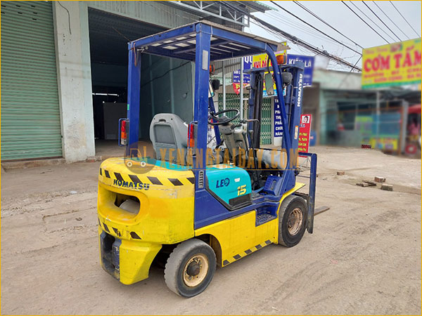 Xe Nâng Dầu KOMATSU FD15C-16