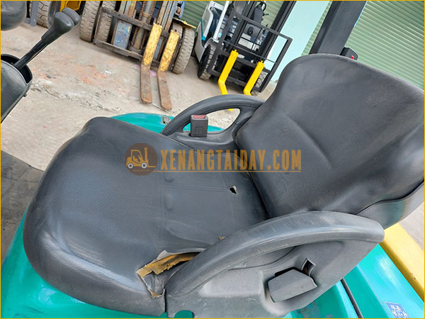 Xe Nâng Dầu KOMATSU FD15LC-20