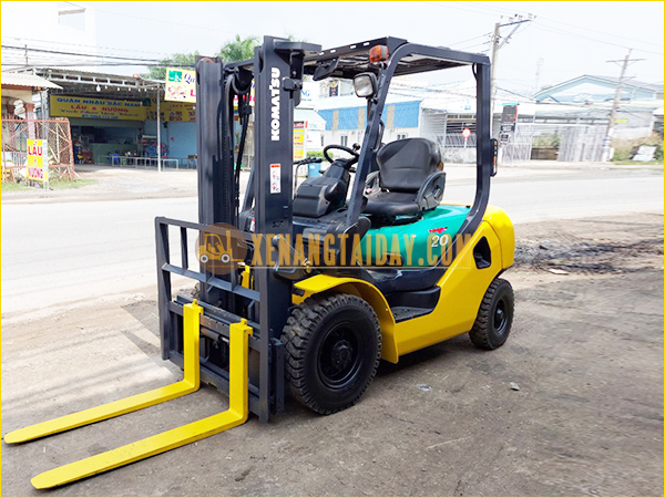 Xe Nâng Dầu KOMATSU FD20C-16