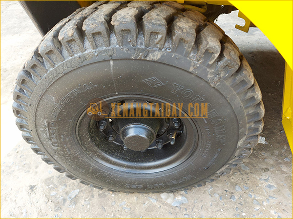 Xe Nâng Dầu KOMATSU FD20C-16