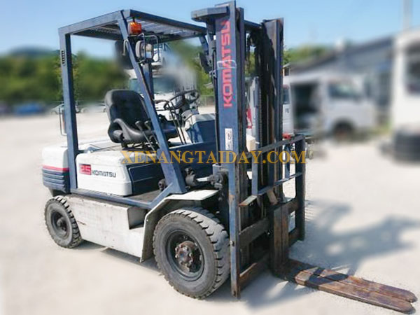 Xe nâng dầu Komatsu FD25-11
