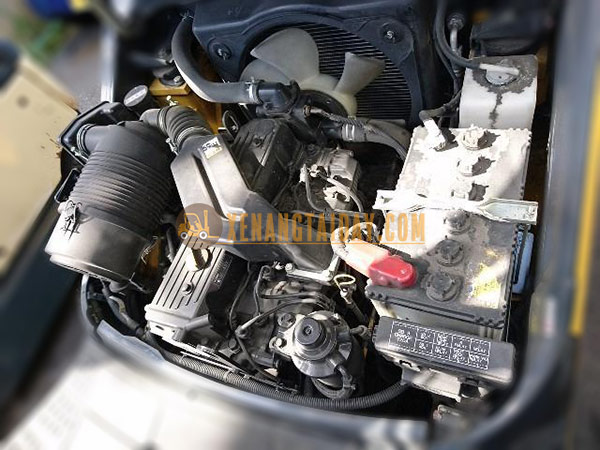 Xe Nâng Dầu KOMATSU FD25T-17