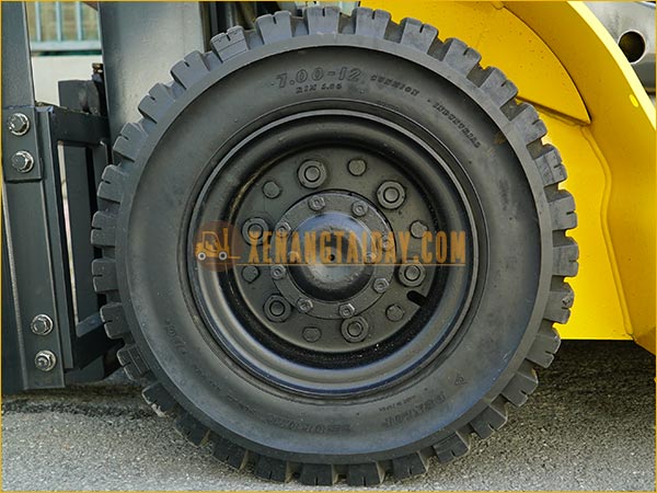 Xe nâng dầu KOMATSU FD25T-17