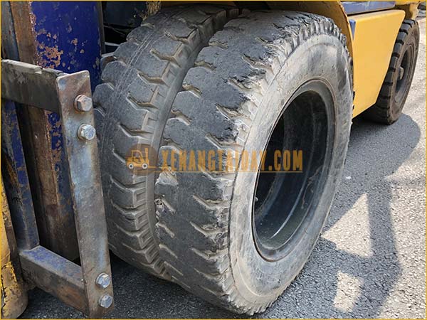 Xe Nâng Dầu KOMATSU FD30C-12