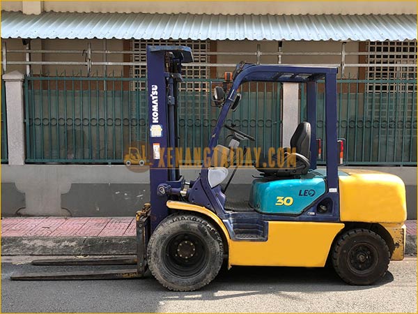 Xe Nâng Dầu KOMATSU FD30C-12