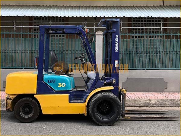 Xe Nâng Dầu KOMATSU FD30C-12