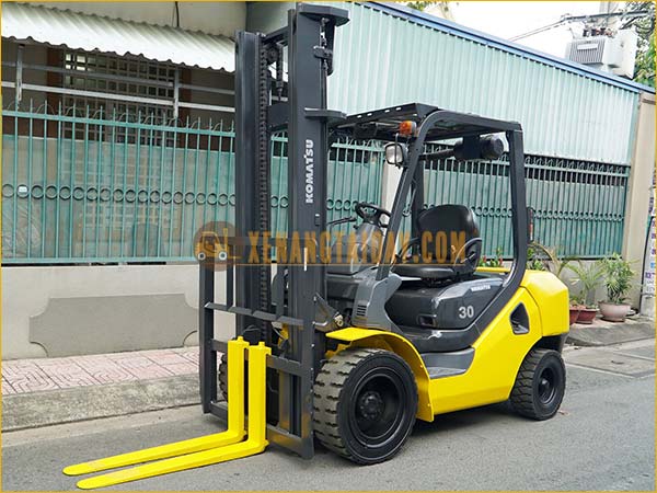 Xe nâng dầu KOMATSU FD30C-17