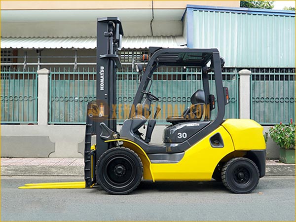 Cho thuê Xe nâng dầu KOMATSU FD30C-17