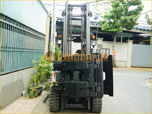 Xe nâng dầu KOMATSU FD30C-17