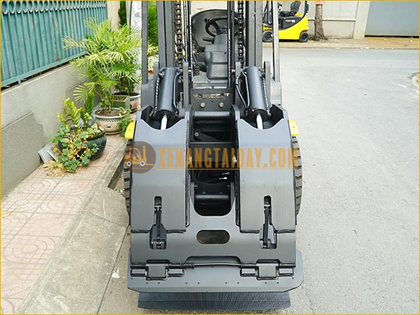 Xe nâng dầu KOMATSU FD30C-17