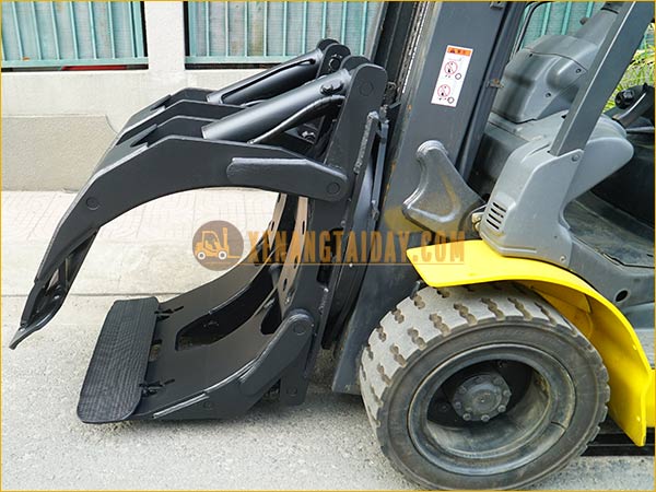 Xe nâng dầu KOMATSU FD30C-17