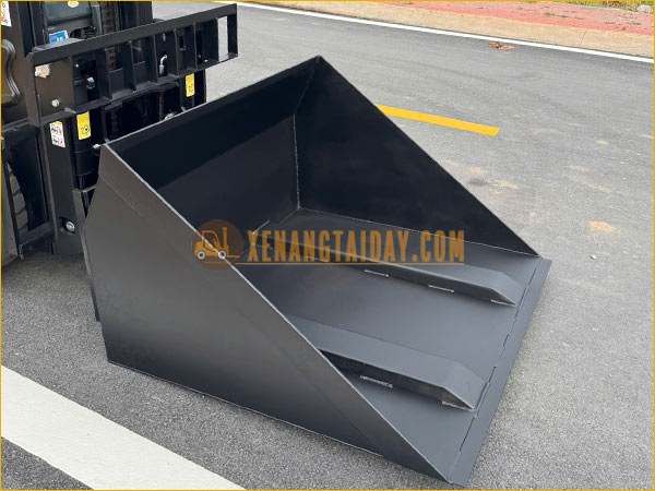 Xe nâng dầu KOMATSU FD30T-17