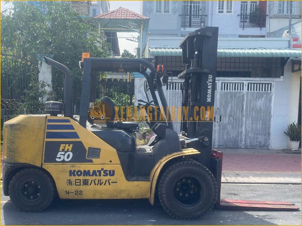 Xe nâng dầu KOMATSU FH50-2