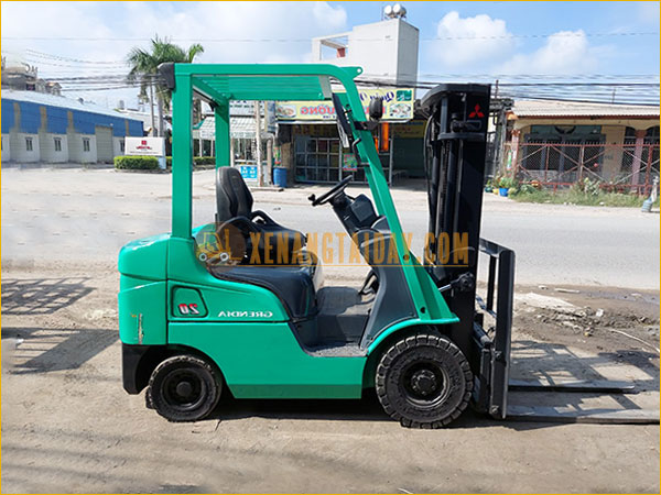 Xe Nâng Dầu MITSUBISHI FD20CT