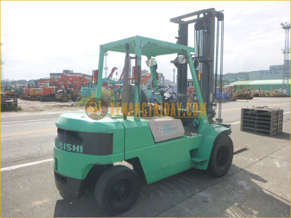 Xe nâng dầu MITSUBISHI FD35