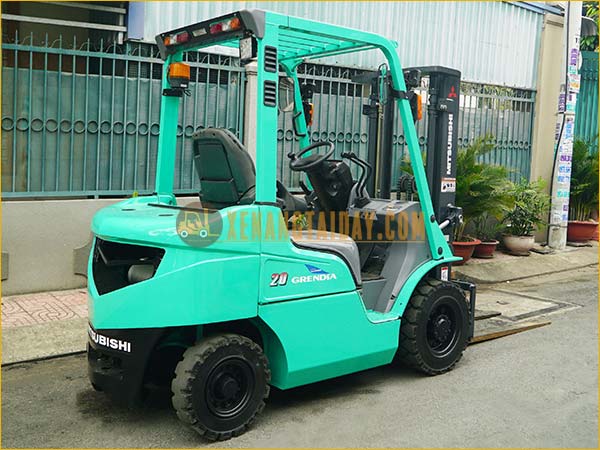 Xe nâng dầu MITSUBISHI FDE20T
