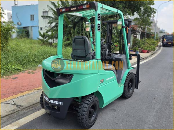 Xe nâng dầu MITSUBISHI FDE20T