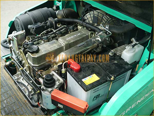 Xe nâng dầu MITSUBISHI FDE20T