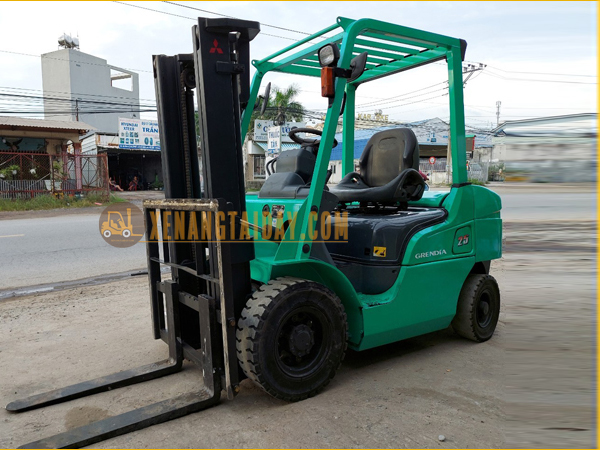 Xe Nâng Dầu MITSUBISHI FDE25D