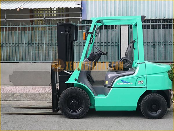 Xe nâng dầu MITSUBISHI FDE25T