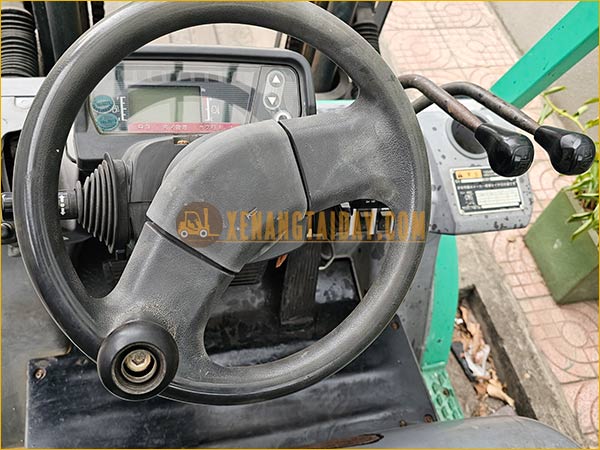 Xe nâng dầu MITSUBISHI KFDE20T