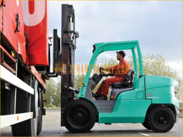 Xe nâng dầu MITSUBISHI Mới 4 - 5.5 tấn