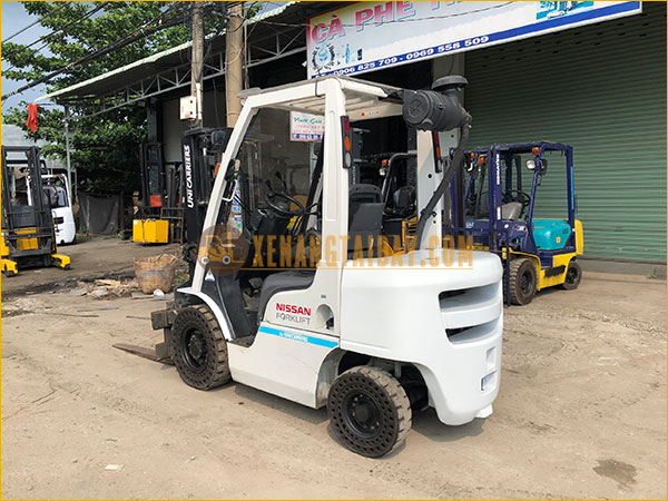 Xe Nâng Dầu Nissan KND Y1F2