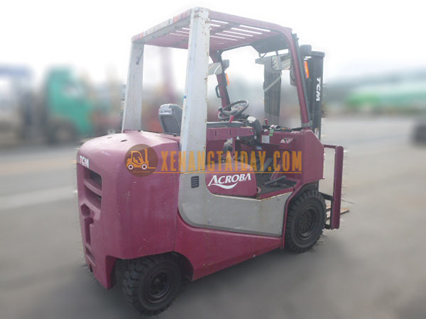 Xe nâng dầu TCM FA20D