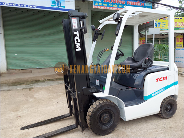 Xe nâng dầu TCM FD15T3
