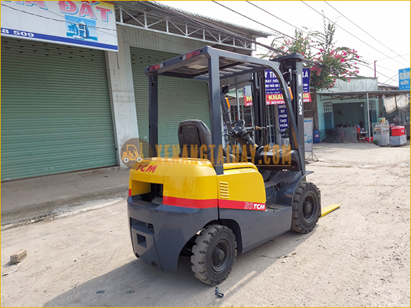Xe nâng dầu TCM FD20T3